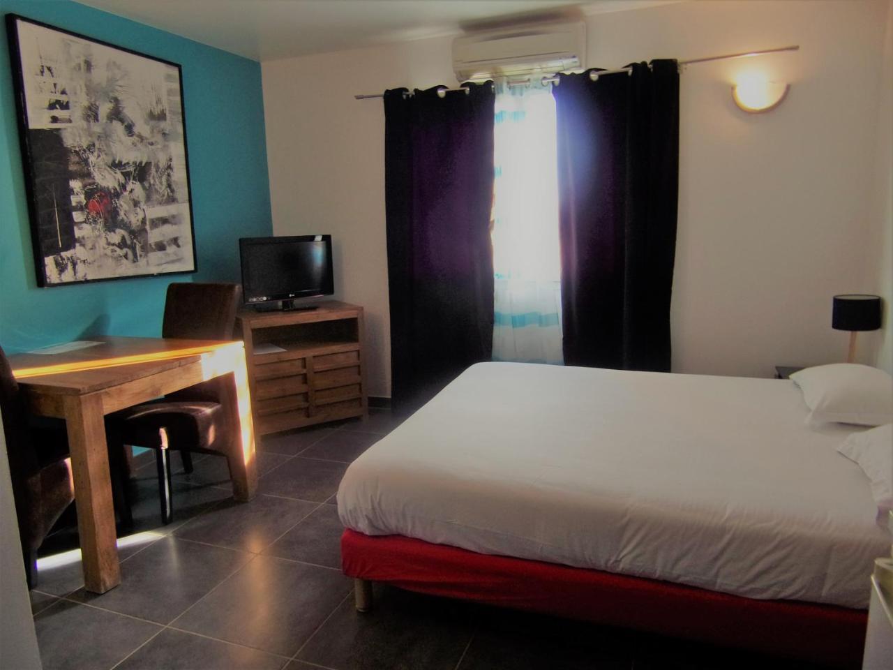 Domaine le Milos Appart'Hotel Castries Exterior foto